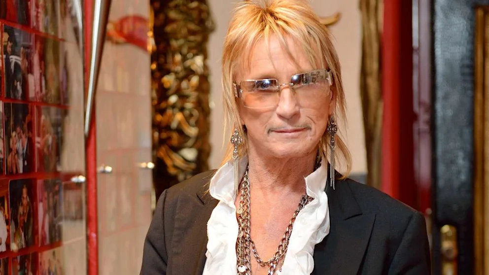 Mit wem ist Gerrit Grass verheiratet? Alles, was Sie über seinen Beziehungsstatus wissen sollten mit wem ist gerrit grass verheiratet